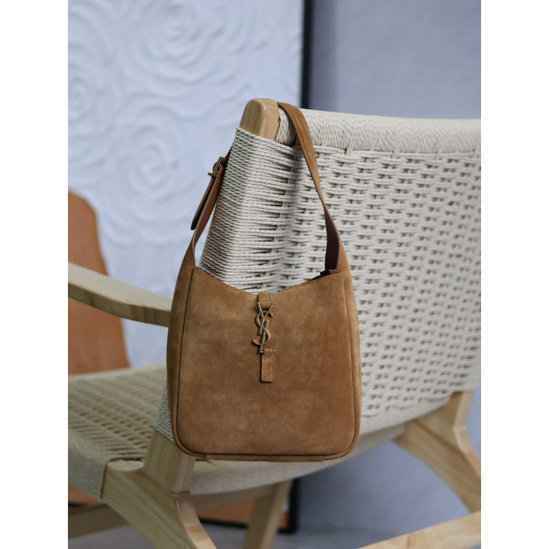 saint laurent le 5 À 7 S*pple small in suede brown caramel