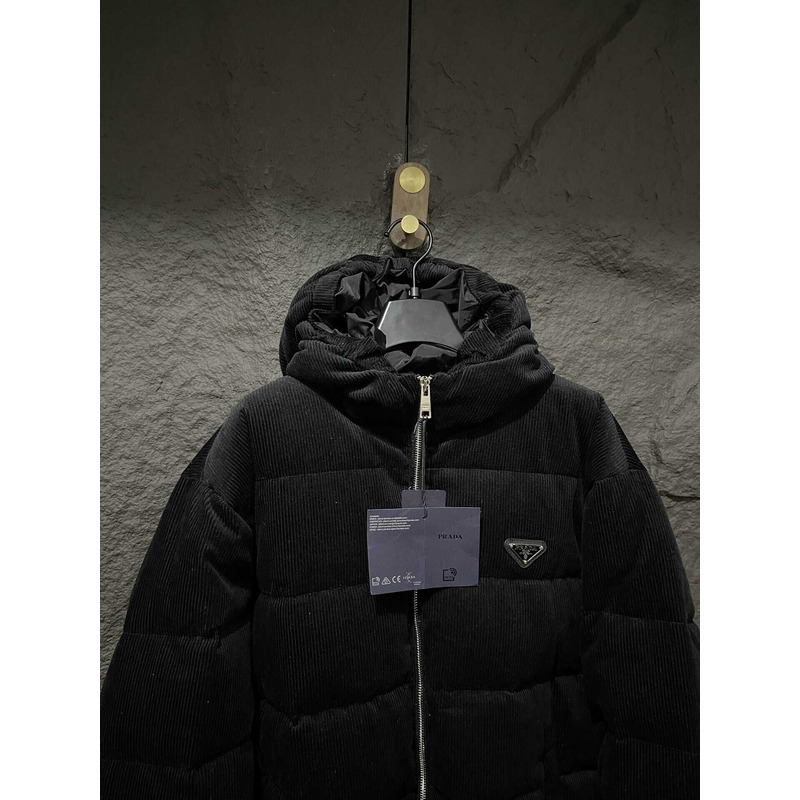 Pra*a cropped re-nylon down jacket black