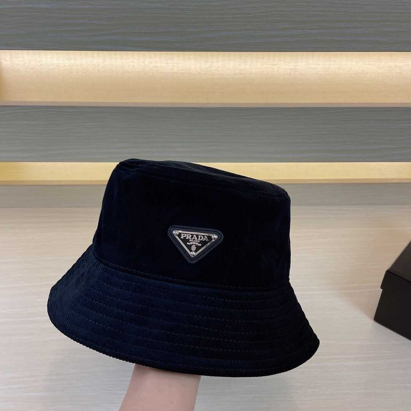 Pra*a re-nylon bucket hat black