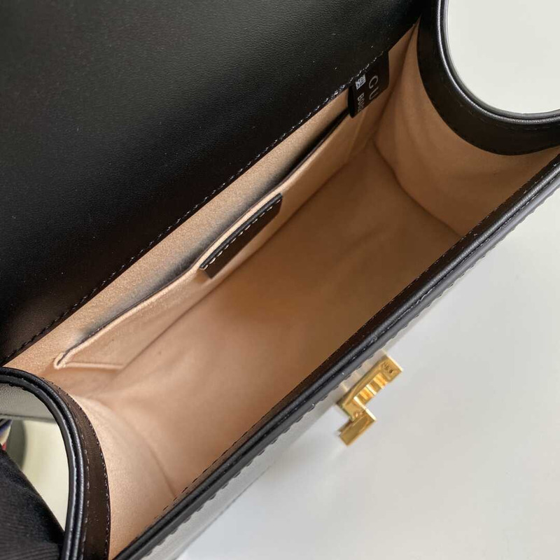 G*u*i sylvie shoulder bag top handle mini black