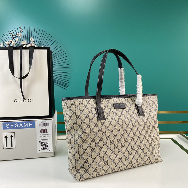 G*u*i monogram tote bag cream