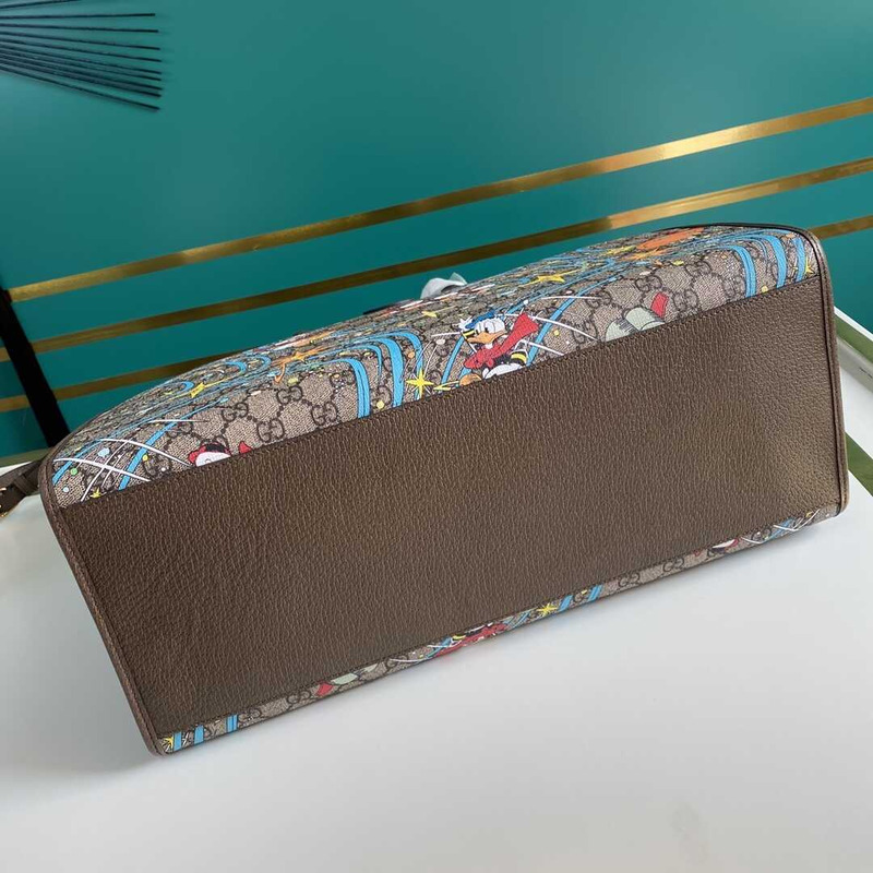 G*u*i x disney limited tote beige