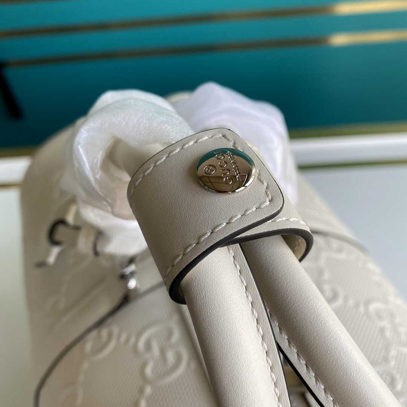 G*u*i gg embossed duffle bag white