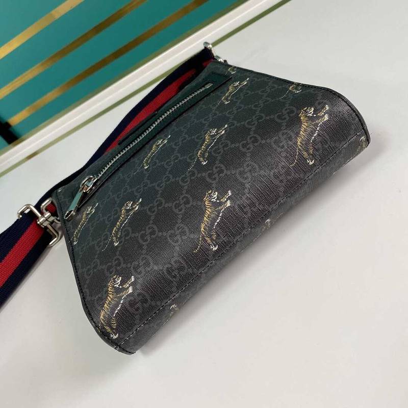 G*u*i gg small messenger bag tiger black