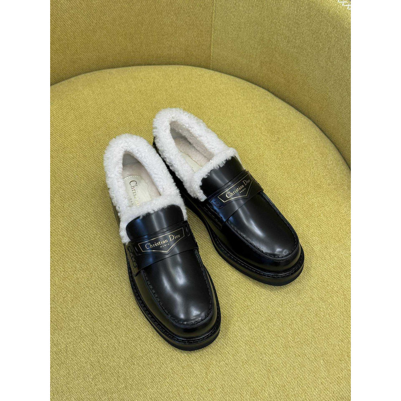 ch**an D*or boy loafer black calfskin and white shearling