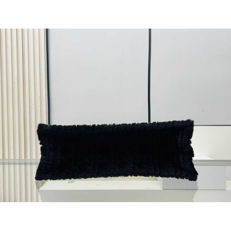 D*or small D*or book tote latte cannage shearling black