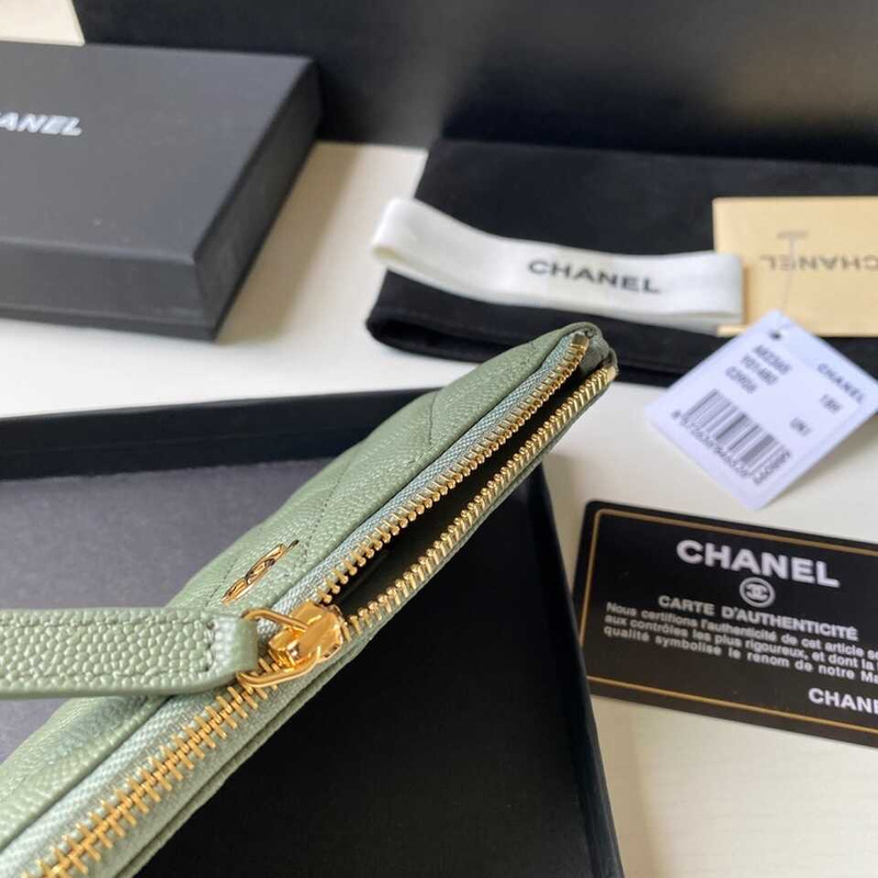 Ch*el caviar quilted zipped key holder case light green