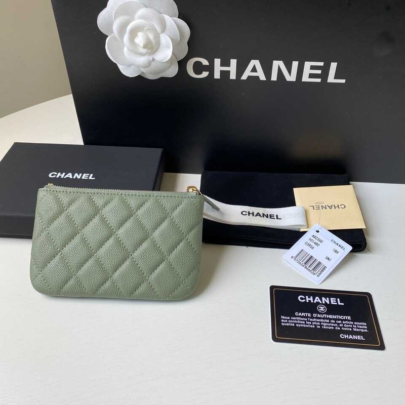 Ch*el caviar quilted zipped key holder case light green