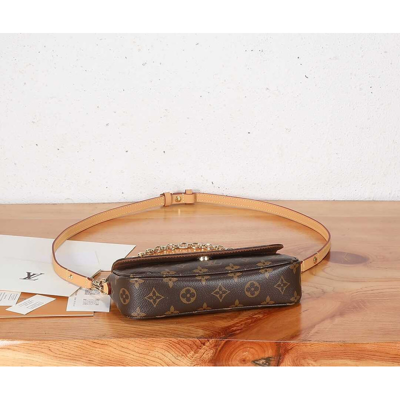 l**is V*t*n wallet on chain ivy shoulder bags monogram