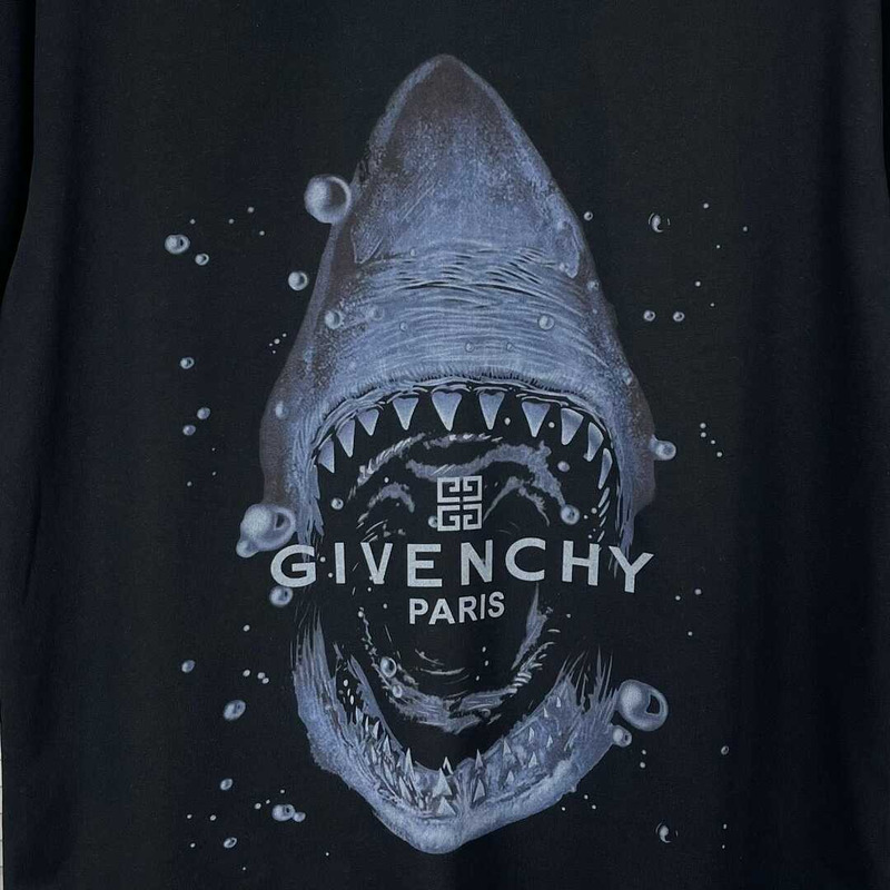Givenchy Shark T-Shirt Black