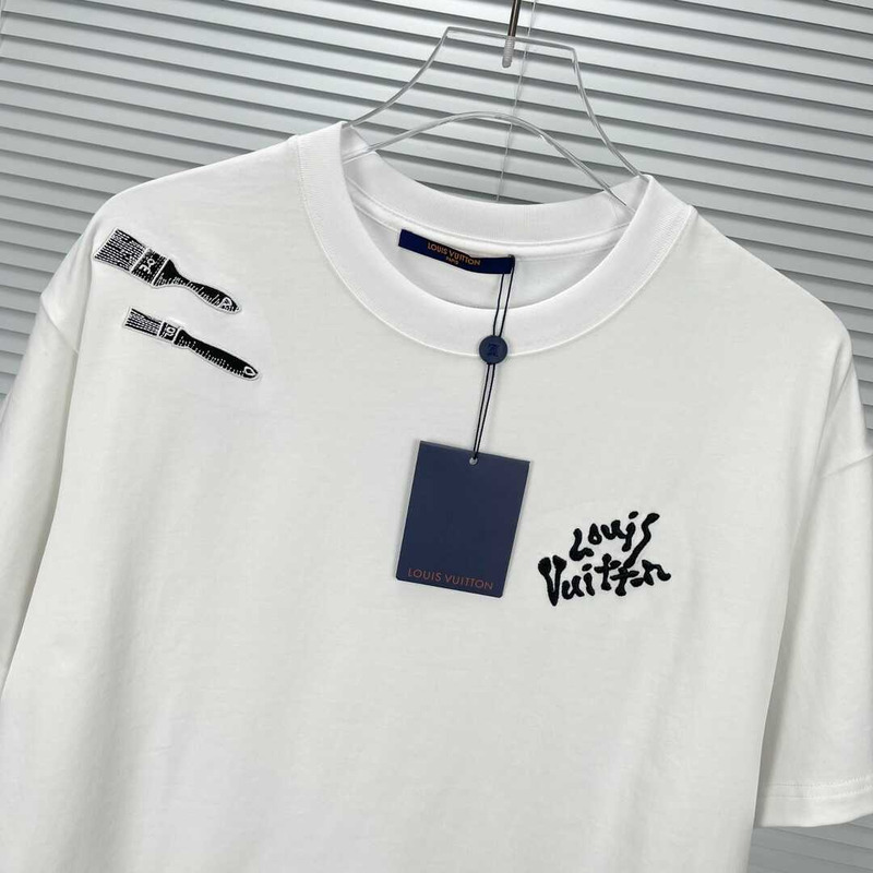 l**is V*t*n cotton t-shirt white