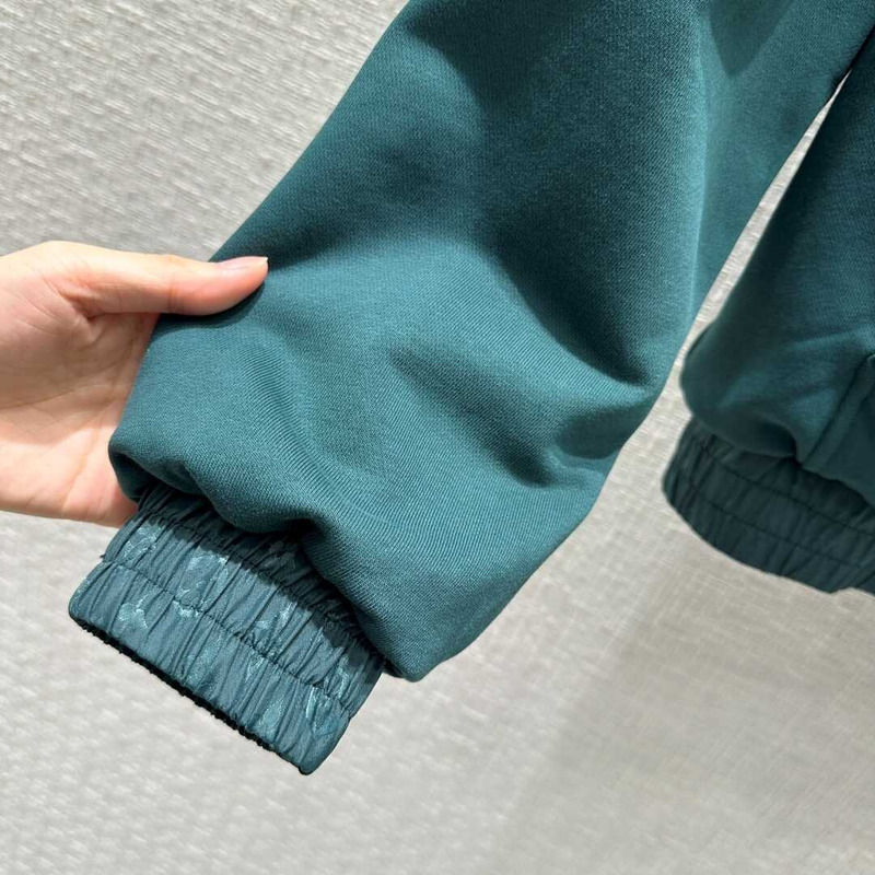 l**is V*t*n zip jacket green