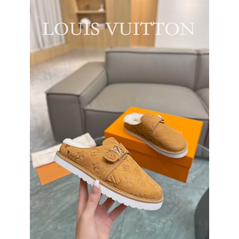 l**is V*t*n lv cosy flat comfort clog caramel