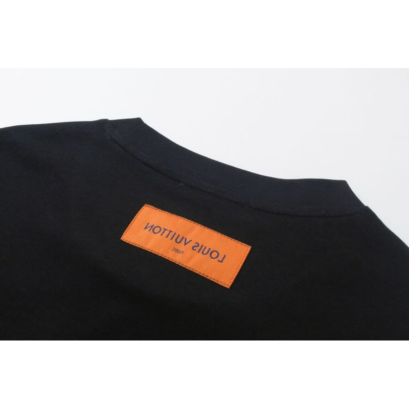 l**is V*t*n t-shirt black