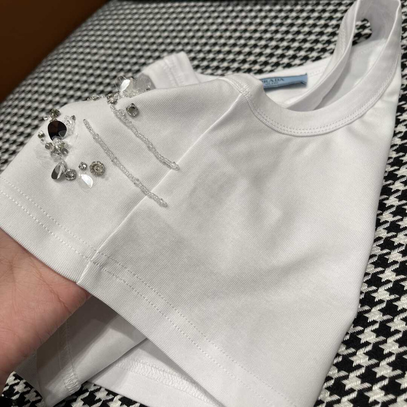 Pra*a top con bordado white