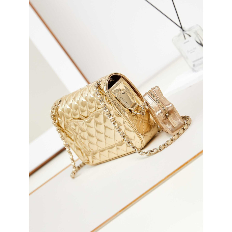 Ch*el flap & star coin purse metallic mirror calfskin, metallic lambskin & gold-tone metal light gold