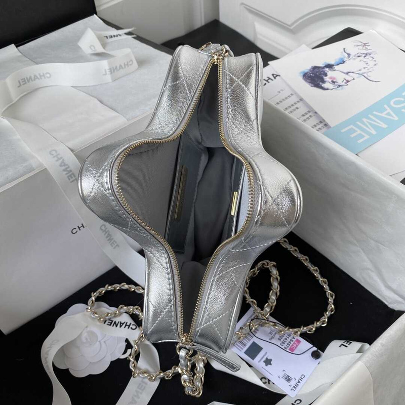 Ch*el star handbag metallic lambskin & gold-tone metal silver