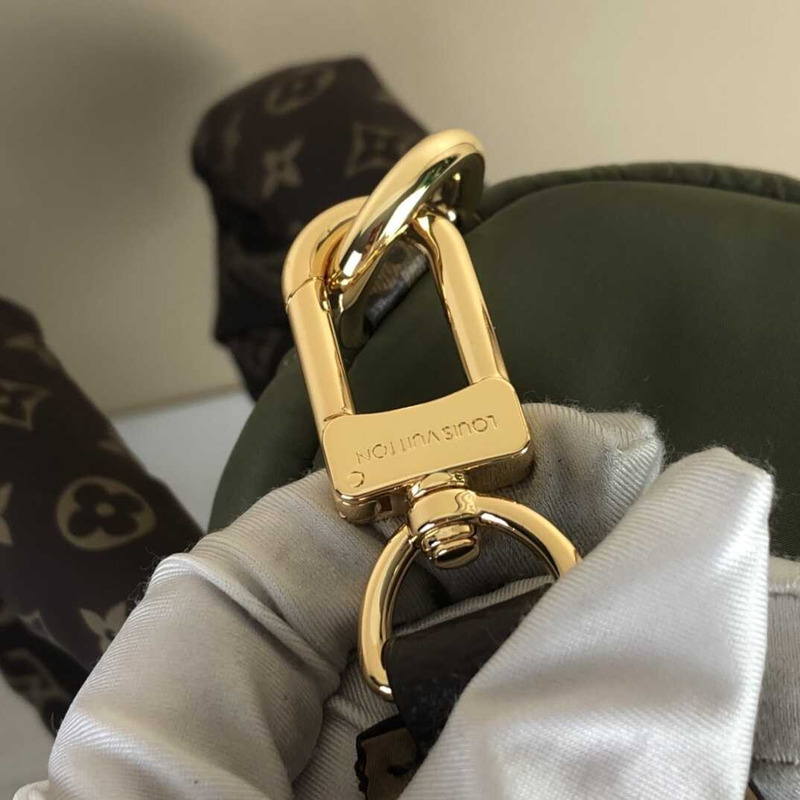 l**is V*t*n speed 25 bandouliere econyl pillow verde