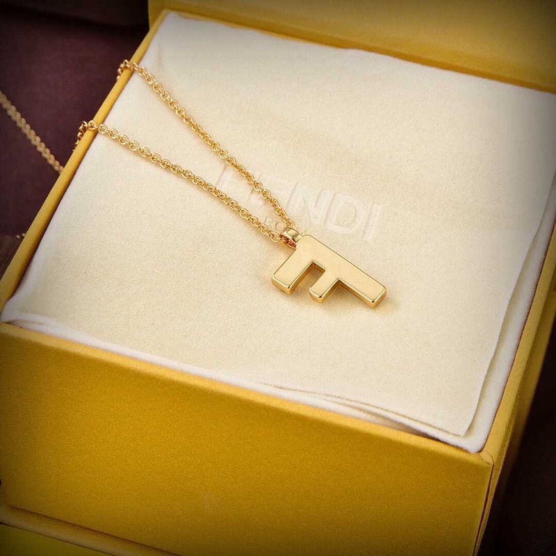 F**di f is F**di necklace gold
