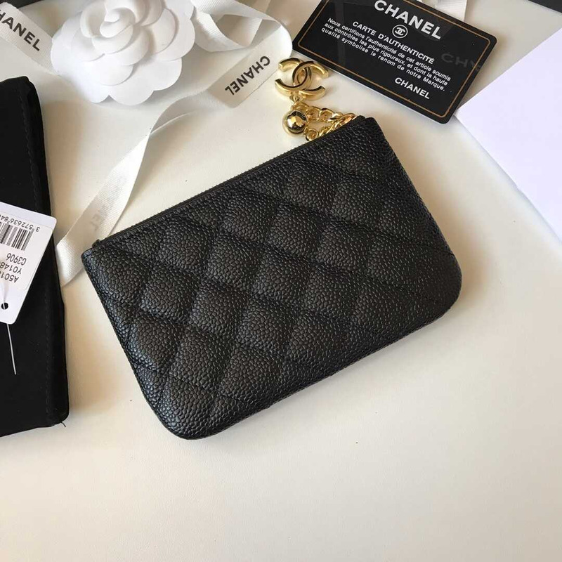 Ch*el caviar card holder black