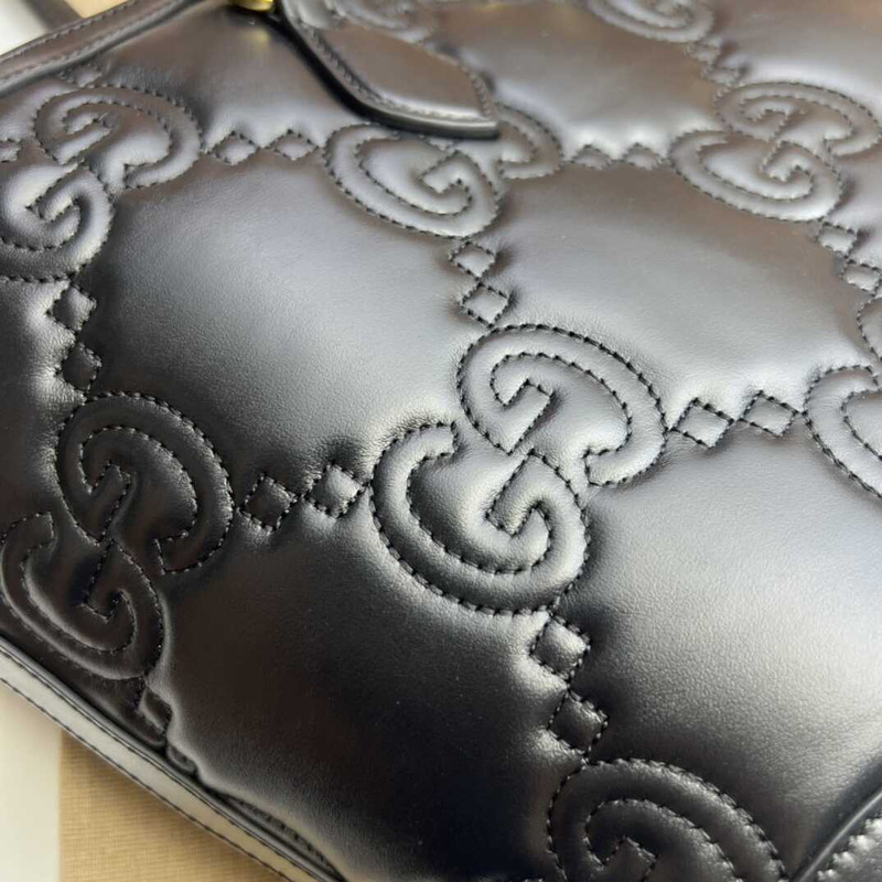 G*u*i matelasse tote black bag