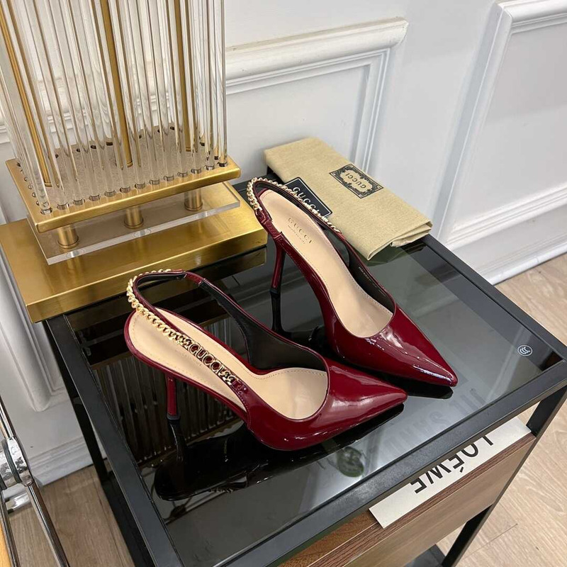 G*u*i signoria slingback pump burgundy