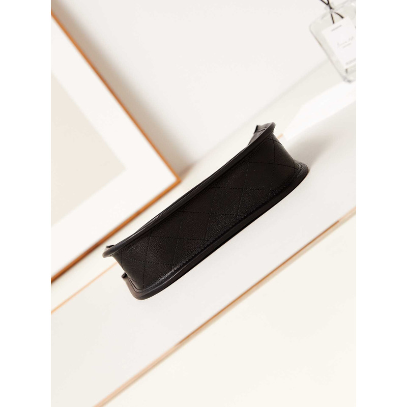 Ch*el hobo handbag calfskin & gold-tone metal black