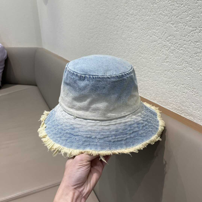 D*or logo bucket hat in blue