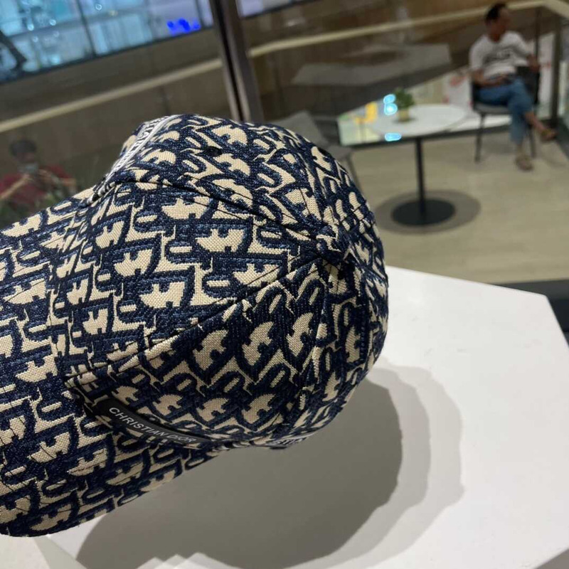 D*or baseball cap in black