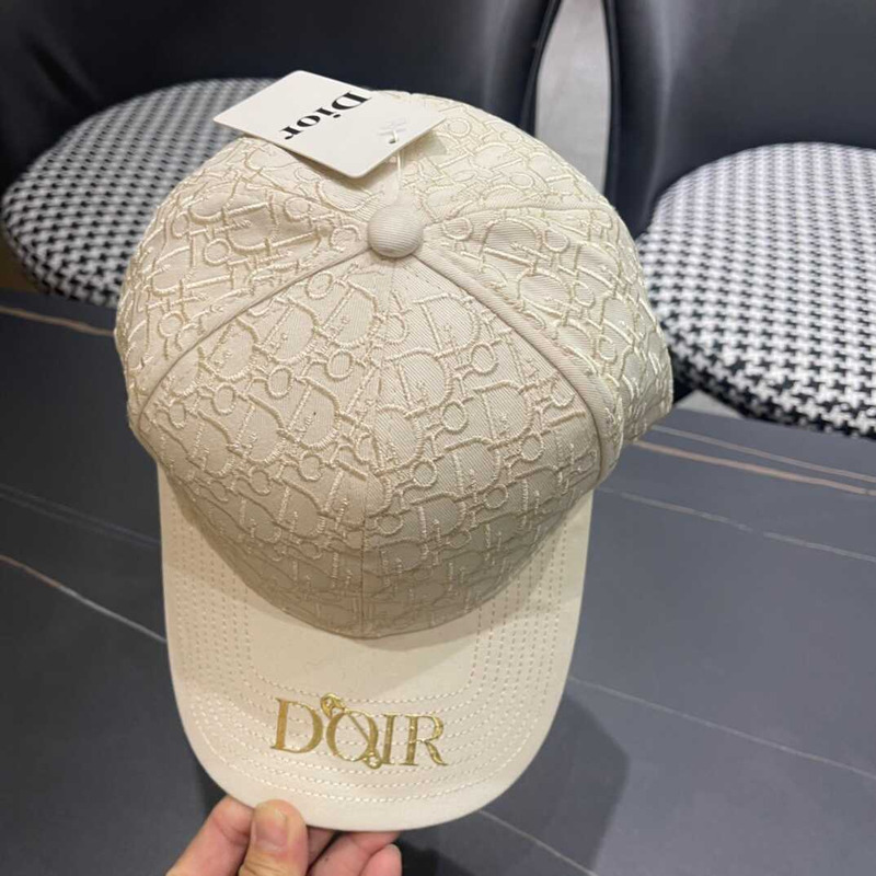 D*or oblique print cap in begie