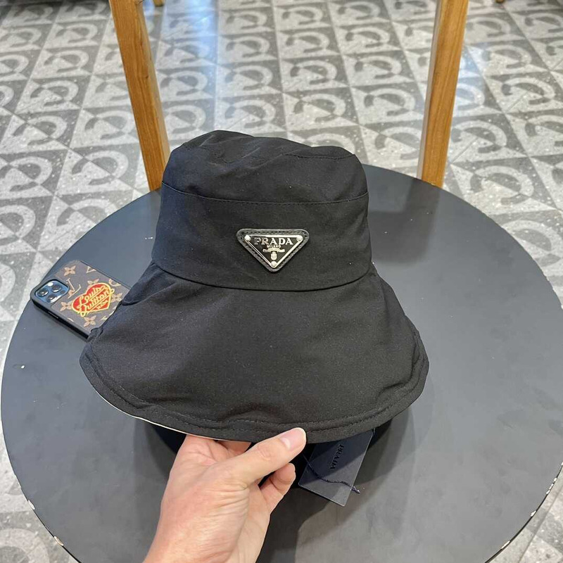 Pra*a large brim sun hat in black