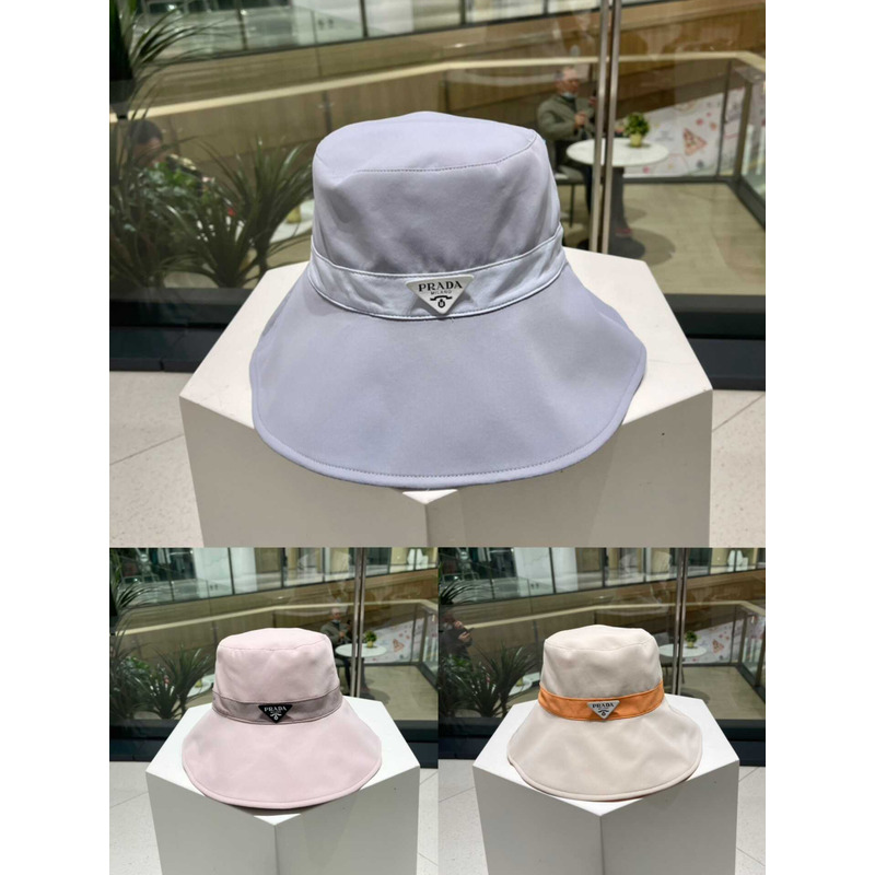 Pra*a bucket hat purple