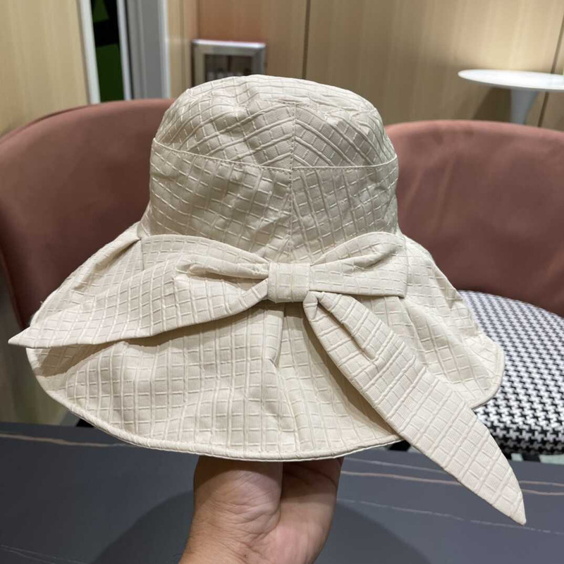 Pra*a wide bucket hat cream