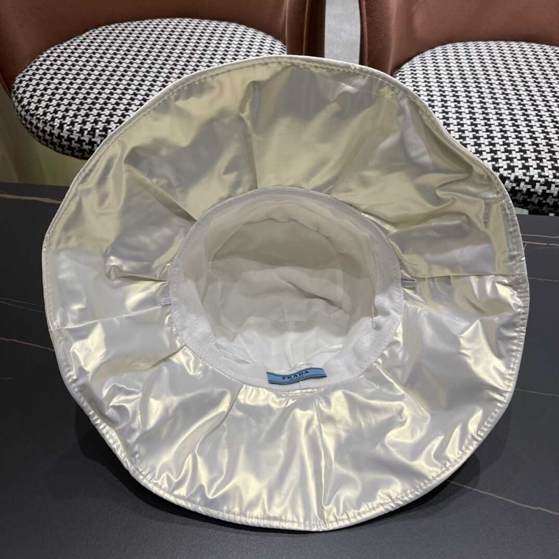 Pra*a wide bucket hat cream