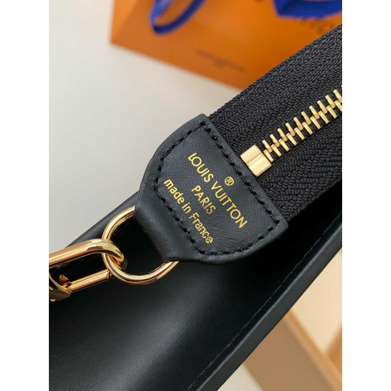 l**is V*t*n toiletry pouch on chain