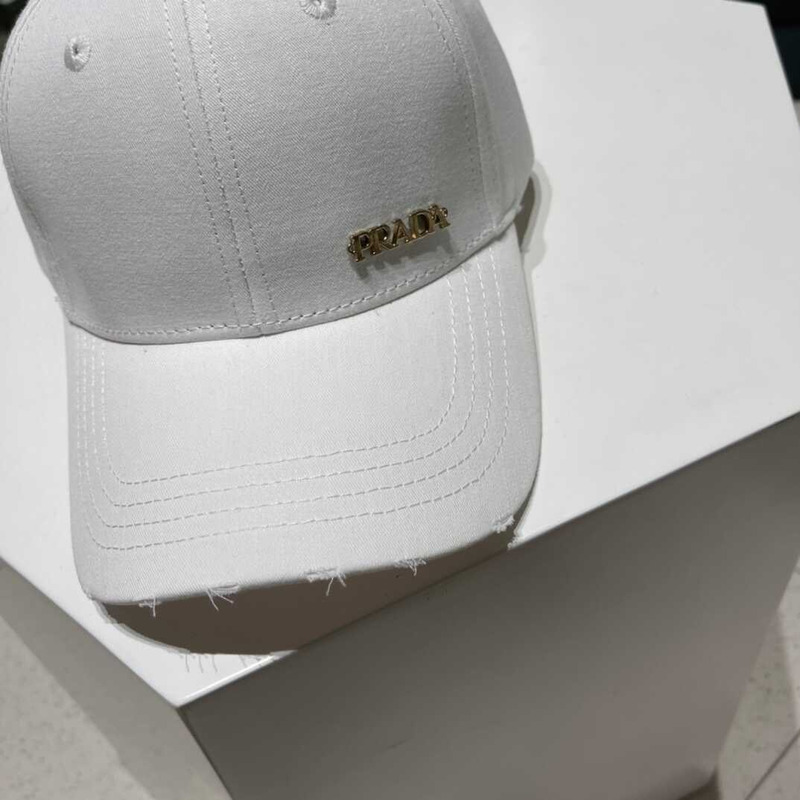 Pra*a  baseball cap in white