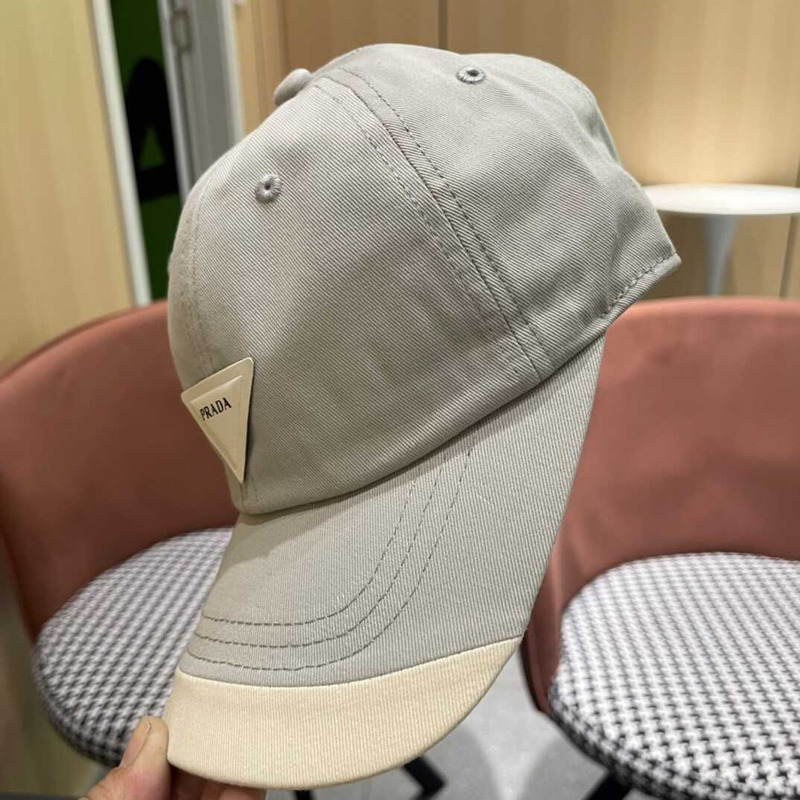 Pra*a  re-nylon baseball cap in grey and white