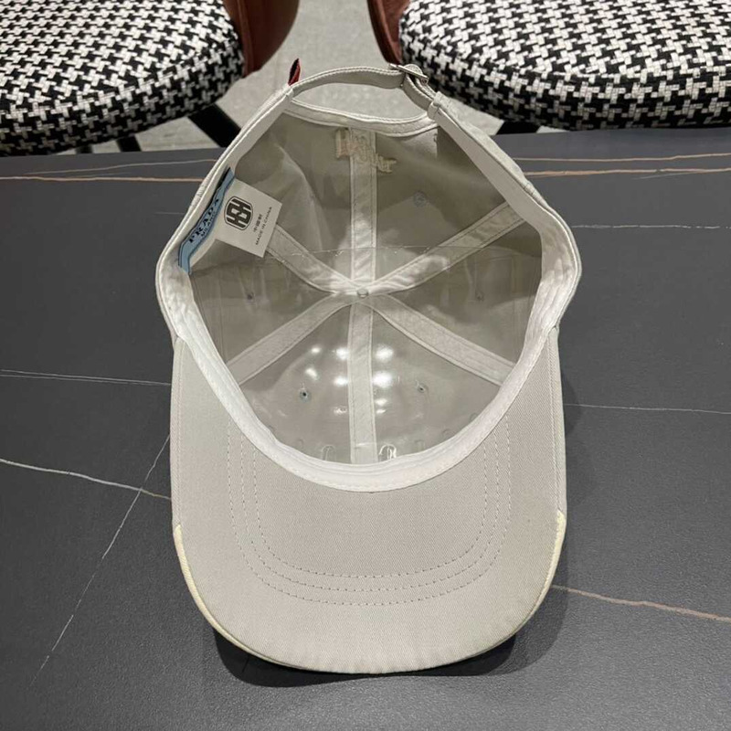 Pra*a  re-nylon baseball cap in grey and white