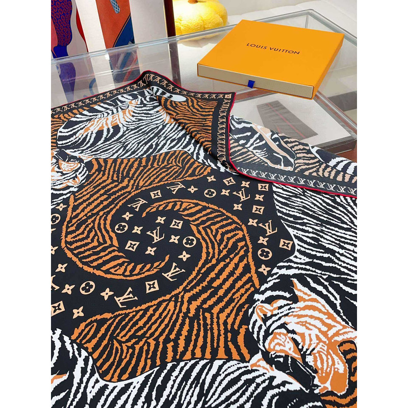 l**is V*t*n square scarf in black