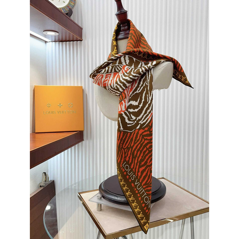 l**is V*t*n square scarf in brown