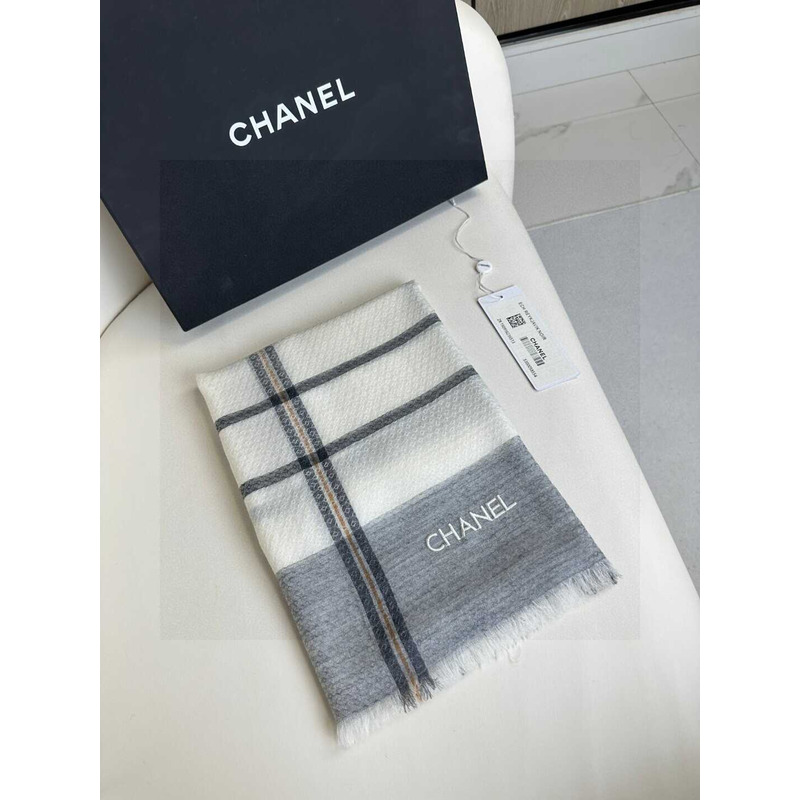 Ch*el cashmere scarf grey