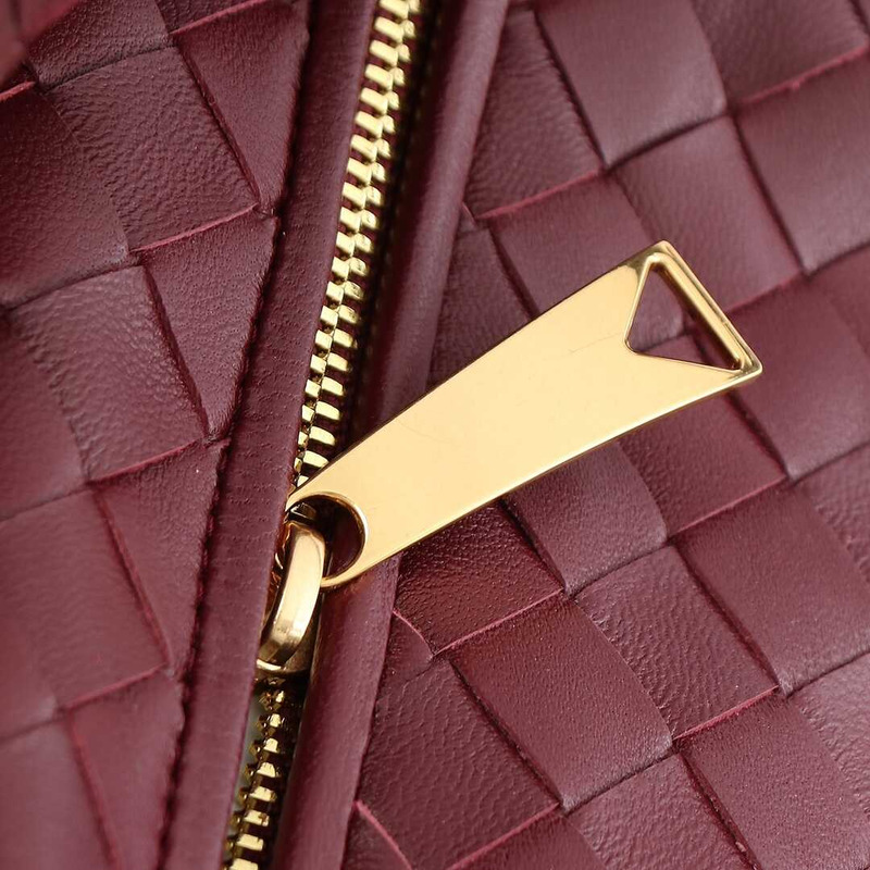 Bo*te*ga ve*ne*ta small jodie intrecciato leather shoulder bag red