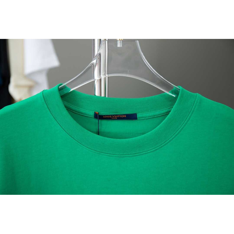 l**is V*t*n logo t shirt green