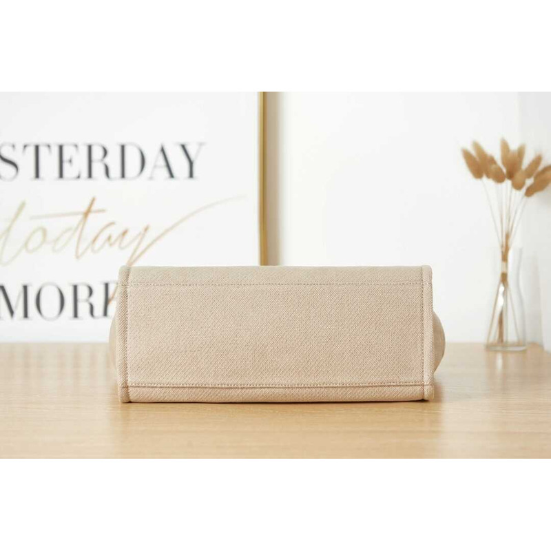 Ch*el deauville tote bag - kaialux