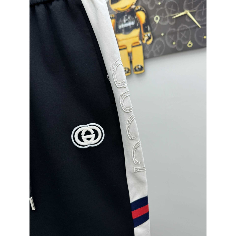 G*u*i cotton shorts in black