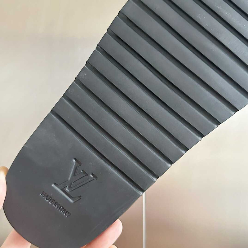 l**is V*t*n miami mule damier black