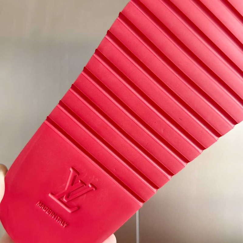 l**is V*t*n miami mule monogram red