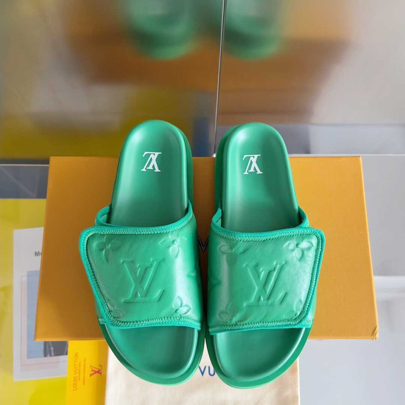 l**is V*t*n miami mule green