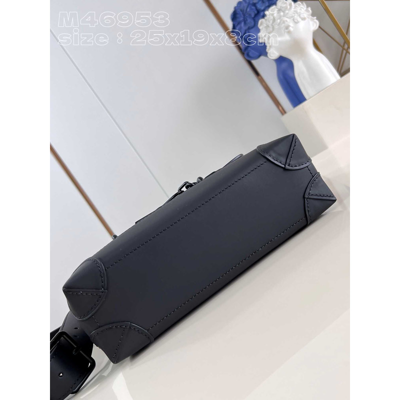 l**is V*t*n steamer pm canvas and leather black