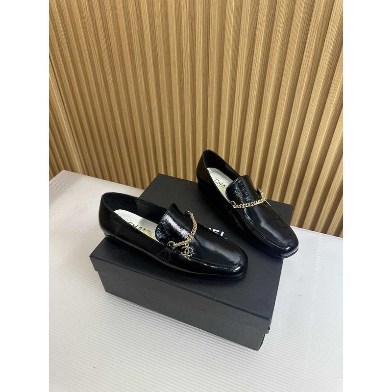 Ch*el moccasins calfskin & metal black